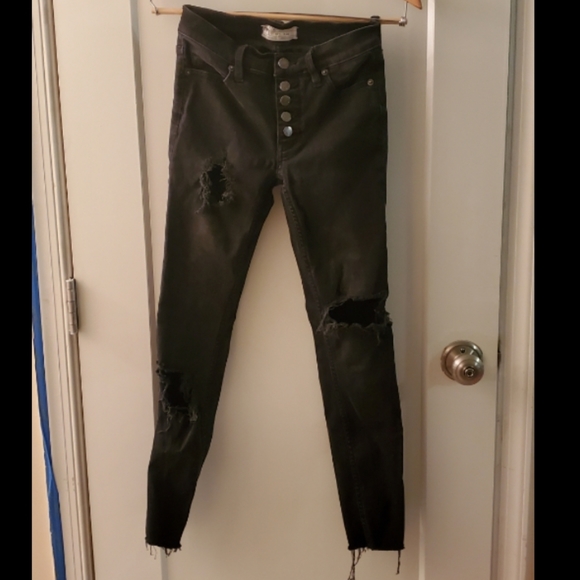 Free People High Waisted Ripped Skinny Jeans - Picture 1 of 8